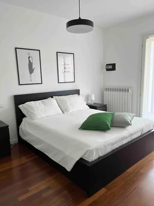 Luminoso Trilocale Affori Centro Appartement Milaan Italië