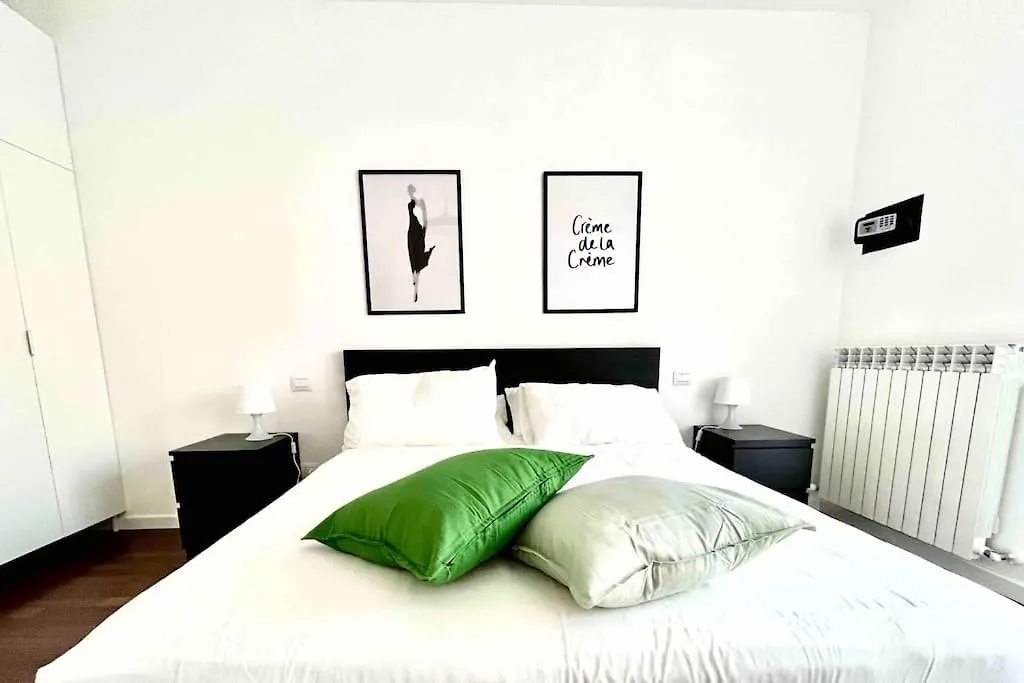 Apartament Luminoso Trilocale Affori Centro Mediolan 0*,  Włochy